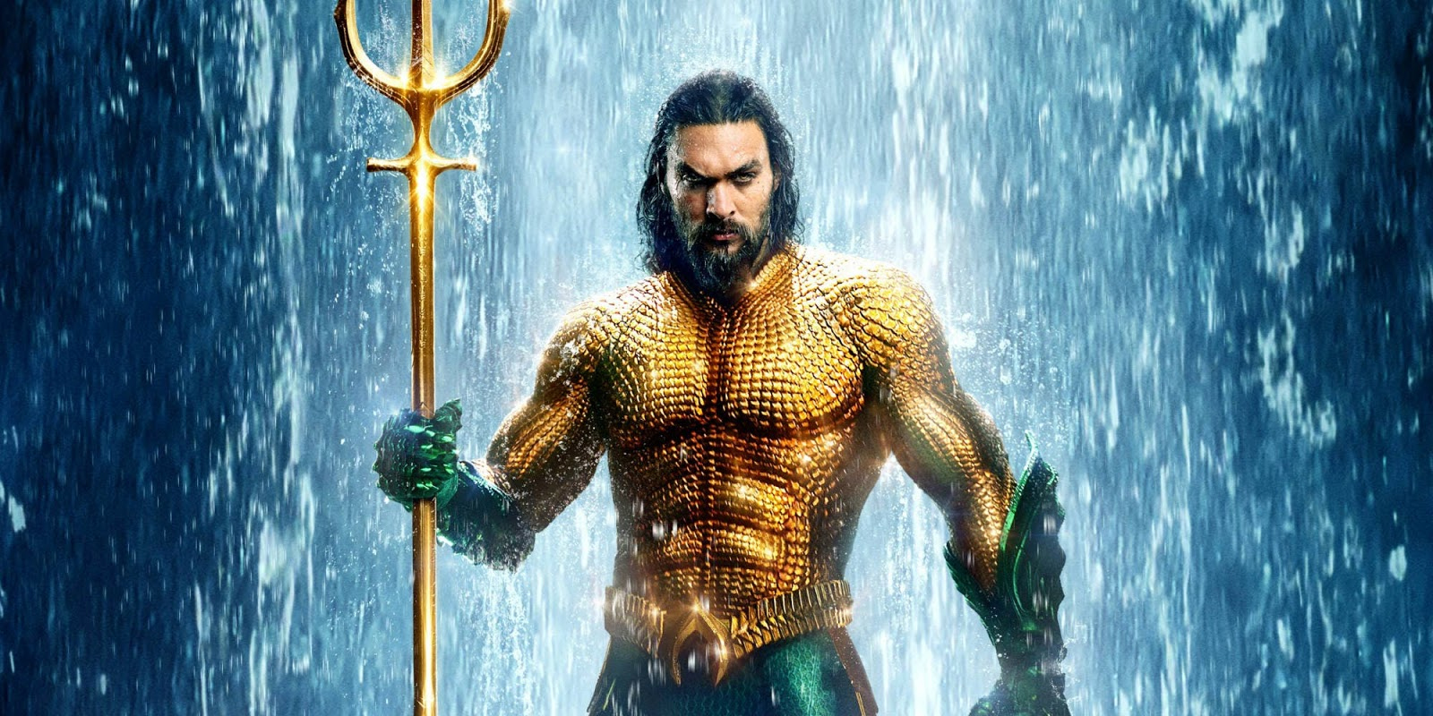 Aquaman politý vodou.